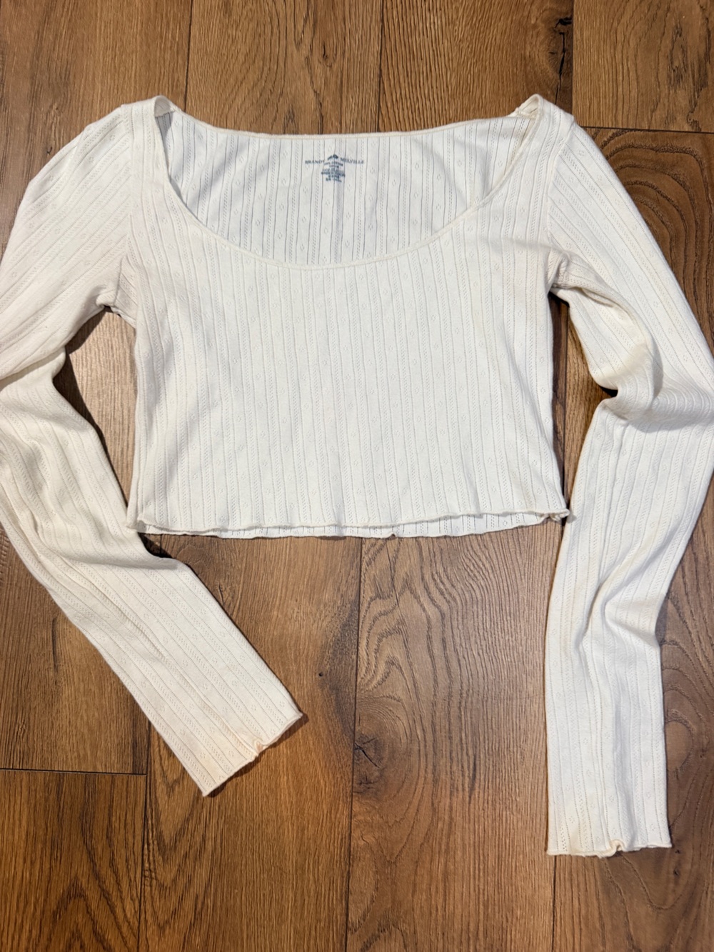 Brandy Melville Ivory Ribbed Long Sleeve Crop Top